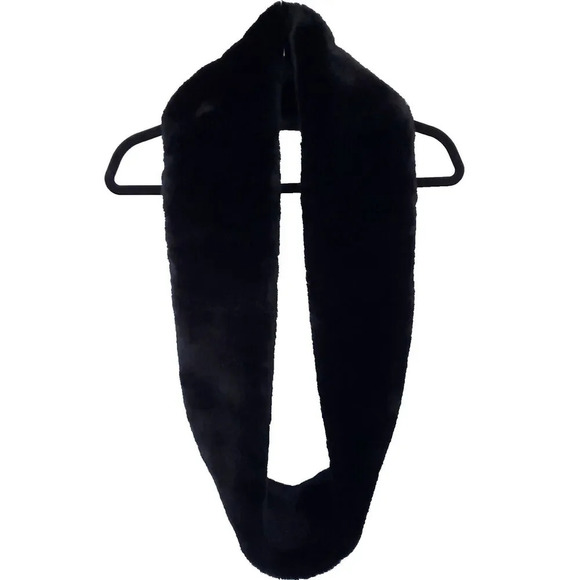 Max Studio Faux Fur Infinity Scarf Black Shearling Circle Loop Cowl Neck Warmer - Picture 2 of 7